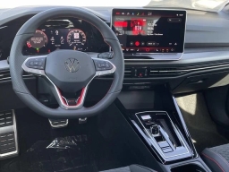 Volkswagen Golf GTI SE 2.0T DSG 2026