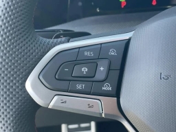 Volkswagen Golf GTI SE 2.0T DSG 2026