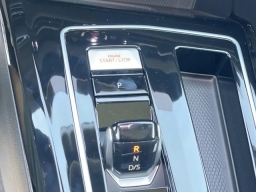 Volkswagen Golf GTI SE 2.0T DSG 2026