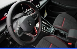 Volkswagen Golf GTI SE 2.0T DSG 2026