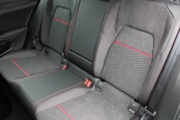 Volkswagen Golf GTI SE 2.0T DSG 2026