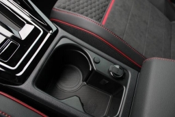 Volkswagen Golf GTI SE 2.0T DSG 2026