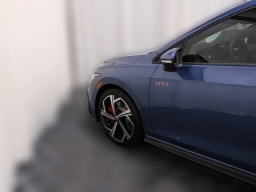 Volkswagen Golf GTI SE 2.0T DSG 2026