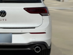 Volkswagen Golf GTI SE 2.0T DSG 2026