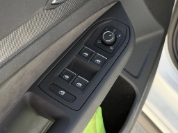 Volkswagen Golf GTI SE 2.0T DSG 2026