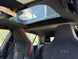 Volkswagen Golf GTI SE 2.0T DSG 2026