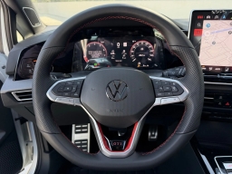 Volkswagen Golf GTI SE 2.0T DSG 2026