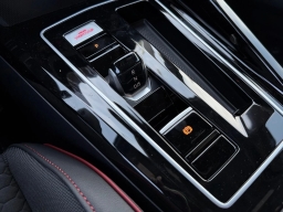 Volkswagen Golf GTI SE 2.0T DSG 2026