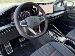 Volkswagen Golf GTI SE 2.0T DSG 2026