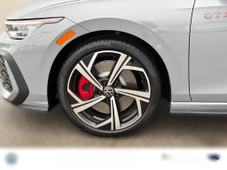 Volkswagen Golf GTI SE 2.0T DSG 2026