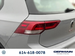 Volkswagen Golf GTI SE 2.0T DSG 2026