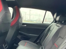 Volkswagen Golf GTI SE 2.0T DSG 2026