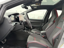 Volkswagen Golf GTI SE 2.0T DSG 2026