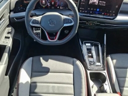 Volkswagen Golf GTI Autobahn 2.0T DSG 2025