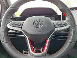 Volkswagen Golf GTI Autobahn 2.0T DSG 2026