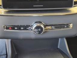 Volvo XC90 Plus B6 AWD 6-Seater 2026