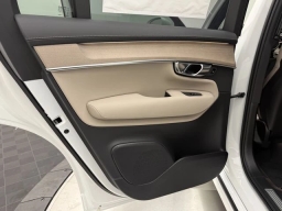 Volvo XC90 Plus B6 AWD 6-Seater 2026