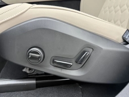 Volvo XC90 Plus B6 AWD 6-Seater 2026