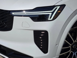 Volvo XC90 Ultra Dark Theme B6 AWD 6-Seater 2026