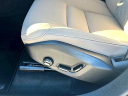 Volvo XC90 Plus B6 AWD 7-Seater 2026