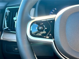 Volvo XC90 Plus B6 AWD 7-Seater 2026