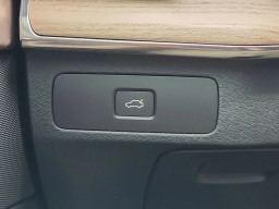 Volvo XC90 Plus B6 AWD 7-Seater 2026