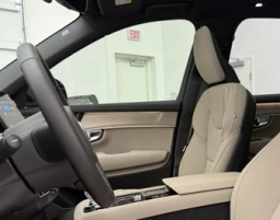 Volvo XC90 Plus B6 AWD 7-Seater 2026