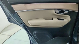 Volvo XC90 Plus B6 AWD 7-Seater 2026