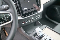 Volvo XC90 Plus B6 AWD 7-Seater 2026