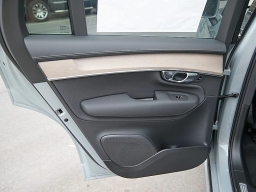 Volvo XC90 Plus B6 AWD 7-Seater 2026