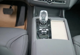 Volvo XC90 Plus B6 AWD 7-Seater 2026