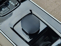 Volvo XC90 Plus B6 AWD 7-Seater 2026