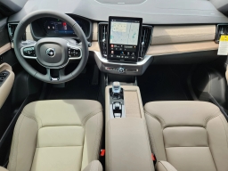 Volvo XC90 Plus B6 AWD 7-Seater 2026