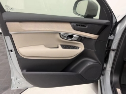 Volvo XC90 Plus B6 AWD 7-Seater 2026