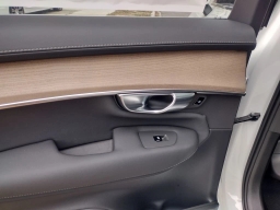 Volvo XC90 Plus B6 AWD 7-Seater 2026