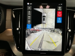 Volvo XC90 Plus B6 AWD 7-Seater 2026