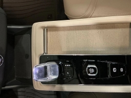 Volvo XC90 Plus B6 AWD 7-Seater 2026