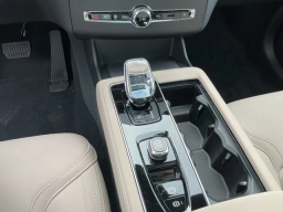 Volvo XC90 Plus B6 AWD 7-Seater 2026