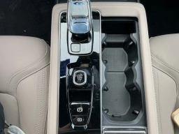 Volvo XC90 Plus B6 AWD 7-Seater 2026