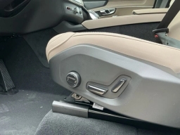 Volvo XC90 Plus B6 AWD 7-Seater 2026