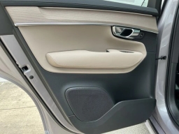 Volvo XC90 Plus B6 AWD 7-Seater 2026