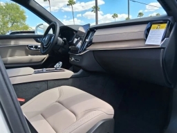 Volvo XC90 Plus B6 AWD 7-Seater 2026