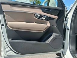 Volvo XC90 Plus B6 AWD 7-Seater 2026