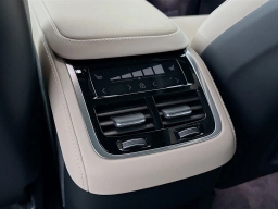 Volvo XC90 Plus B6 AWD 7-Seater 2026