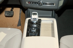 Volvo XC90 Plus B6 AWD 7-Seater 2026