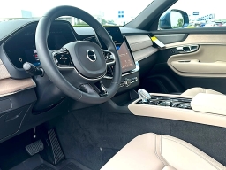 Volvo XC90 Plus B6 AWD 7-Seater 2026