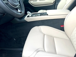 Volvo XC90 Plus B6 AWD 7-Seater 2026