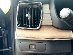 Volvo XC90 Plus B6 AWD 7-Seater 2026