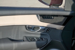Volvo XC90 Plus B6 AWD 7-Seater 2026