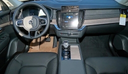 Volvo XC90 Plus B6 AWD 7-Seater 2026